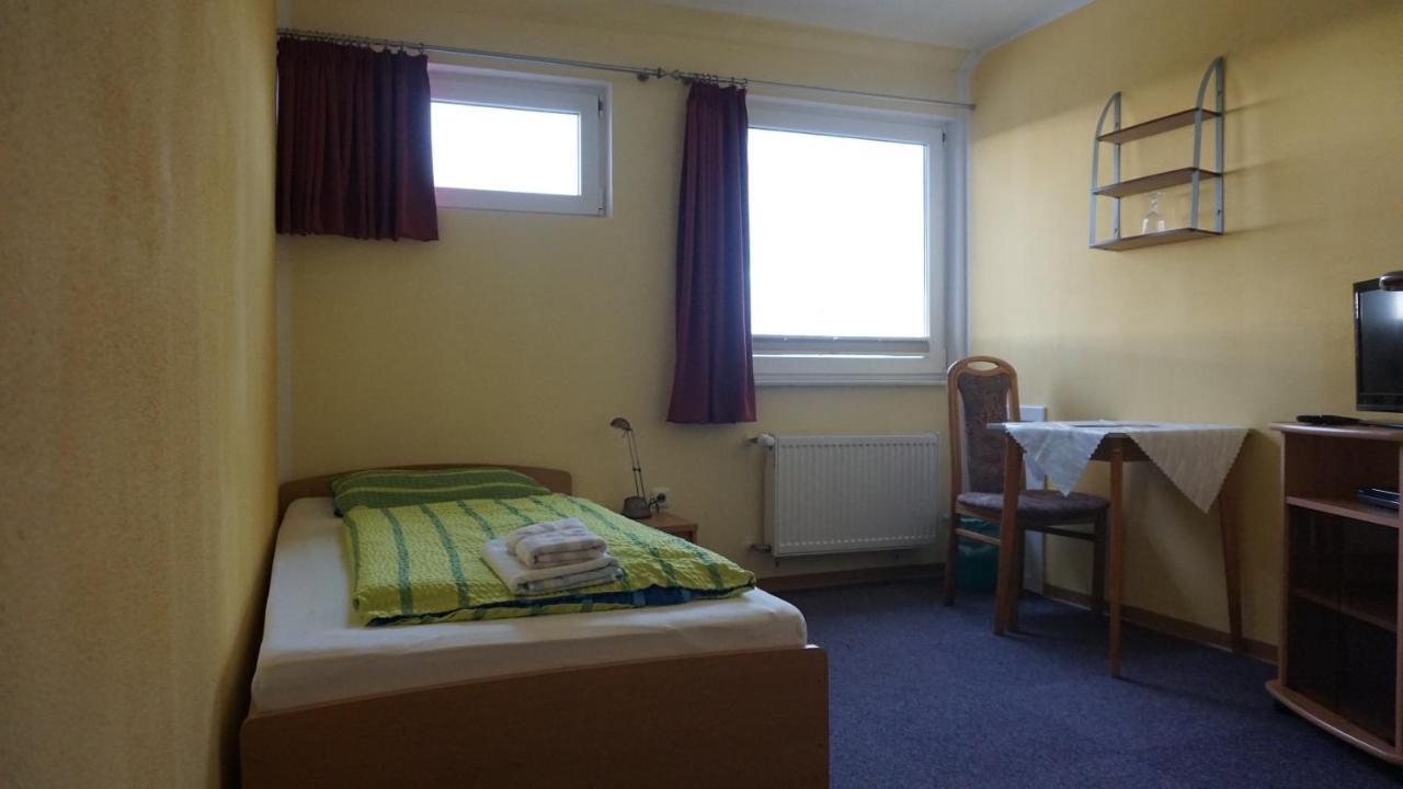 Logia Hotel Garni Neuharlingersiel Zewnętrze zdjęcie